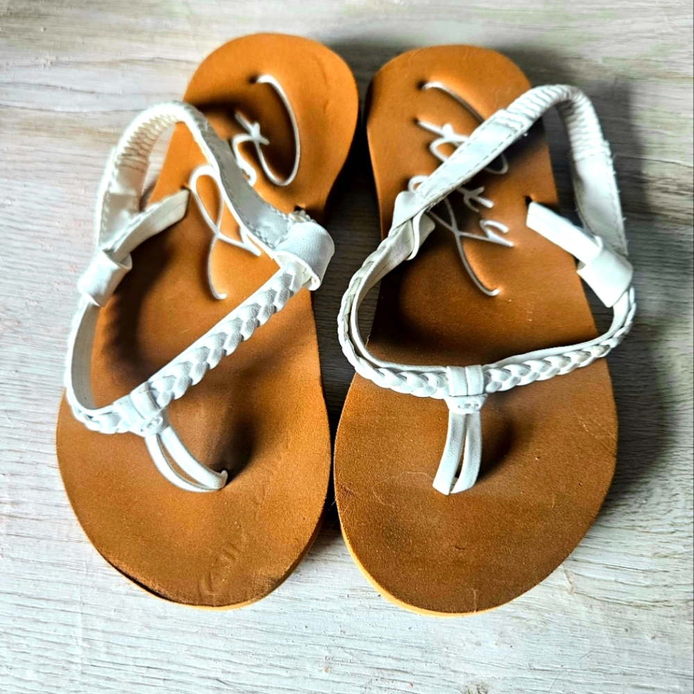 Roxy flip-flops toddler size 8